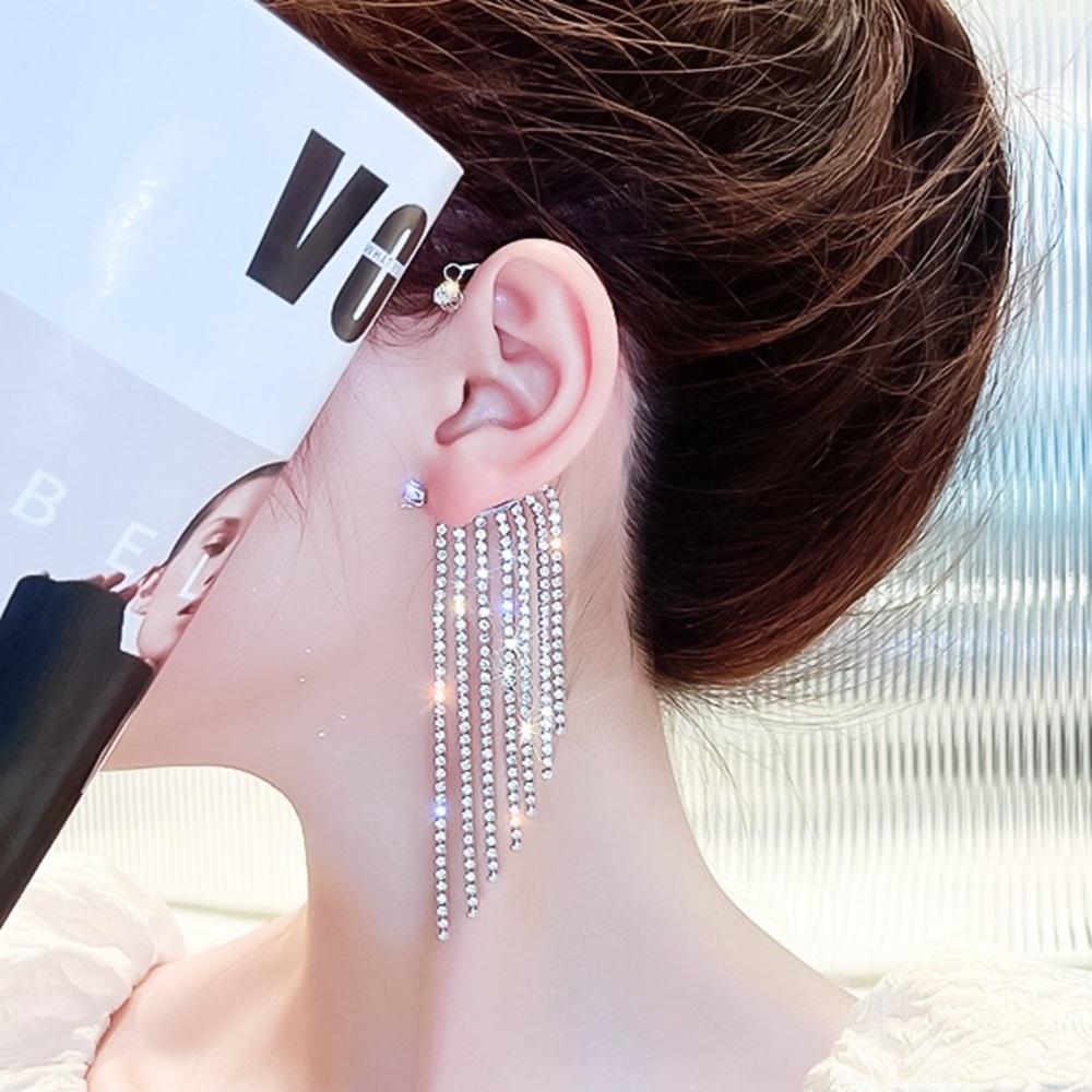 ⚜️[𝟯/$𝟮𝟴]⚜️Long Crystal Single Wrap Earring NEW - Picture 7 of 9